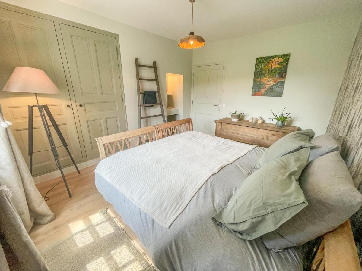 Le Gite De Gaia Hotell Villemer  Exteriör bild