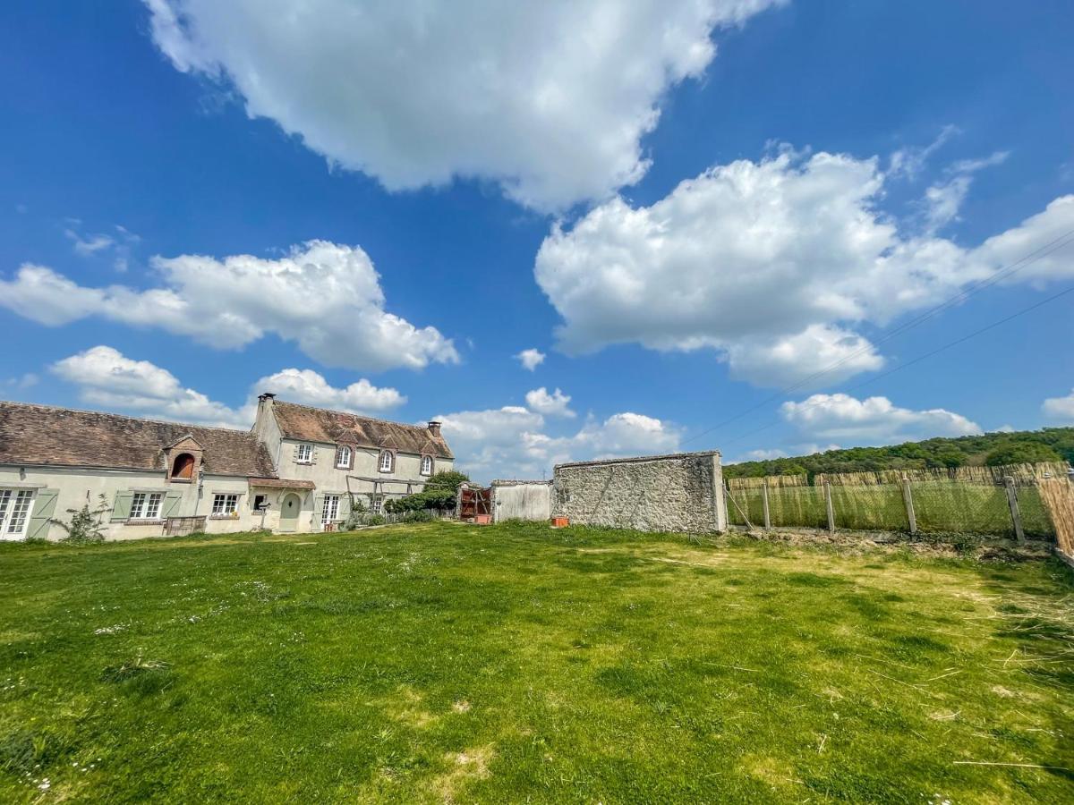 Le Gite De Gaia Hotell Villemer  Exteriör bild