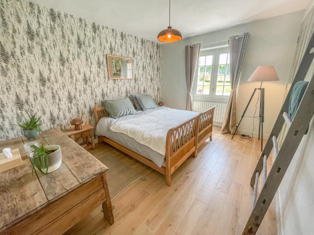 Le Gite De Gaia Hotell Villemer  Exteriör bild